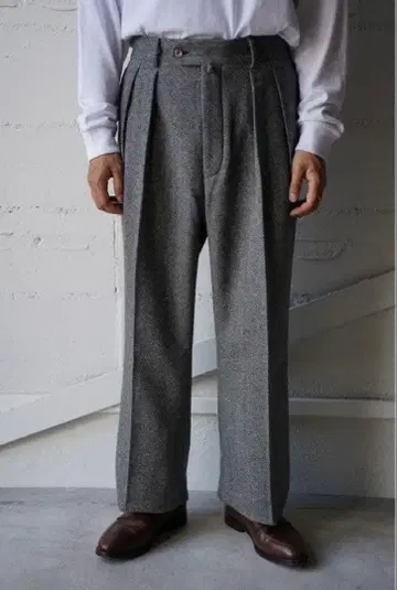 [ NEAT ] 헤링본 슬랙스