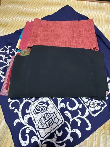 오비 3개, 비옷 1벌, 기모노 1벌, 코트 2벌 일괄 판매