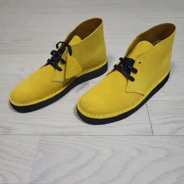 25.5cm Clarks Desert Coal Mustard
