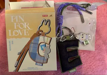 POP MART PIN FOR LOVE 키링