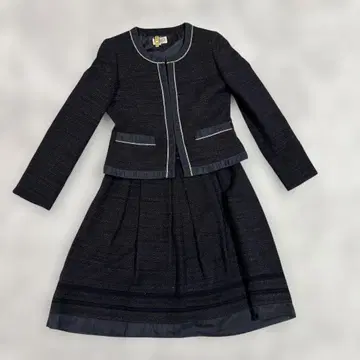 Aylesbury 네이비 스커트 셋업 9호