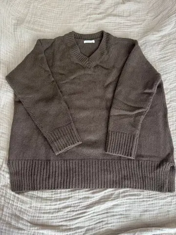 컨디션 최상 GALERIE VIE 브라운 V넥 니트 S
