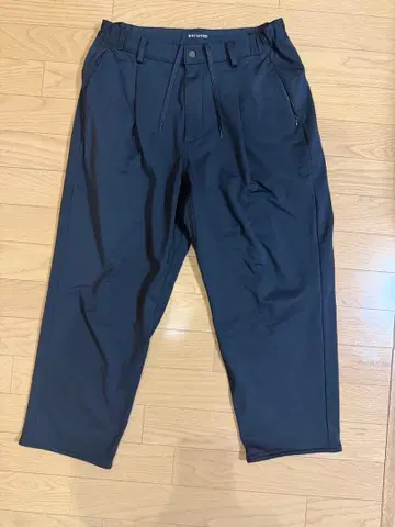 New Balance MET24 Wide Tapered Fit