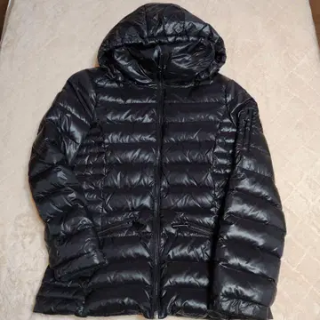 마이클코어스 블랙 다운 자켓 후드 부착