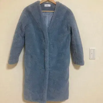 새상품급 AZULBYMOUSSY 아줄 보아 코트