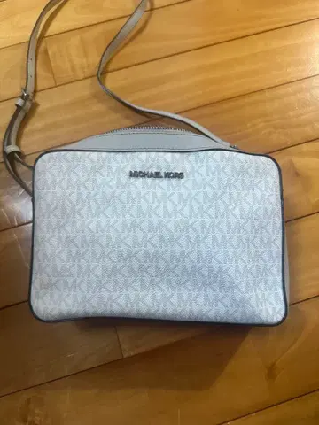 MICHAEL KORS 숄더백 화이트
