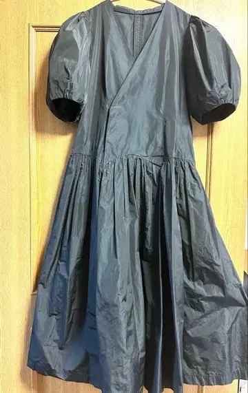 SHE tokyo Greta navy