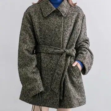 mystic 자카드 미들 코트