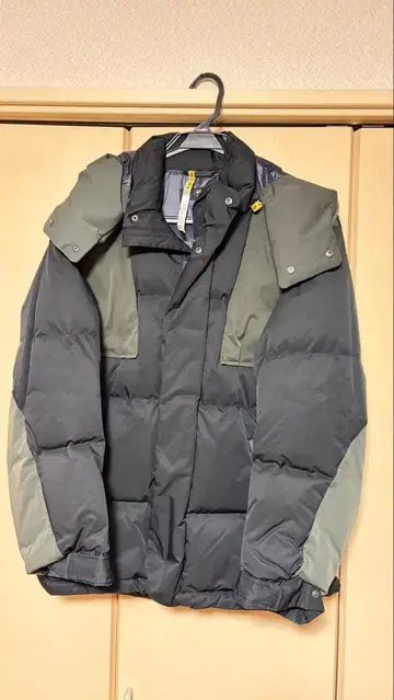 후드 부착 다운 자켓 M 블랙/그레이