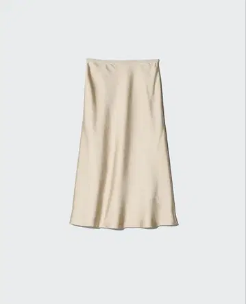 미사용 새상품 시착만 한 상품 UNIQLO 새틴 스커트 기장 짧음