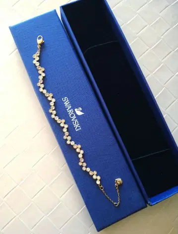 스와로브스키 거의 새상품 Fidelity 팔찌 SWAROVSKI