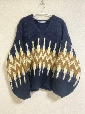 ZARA 오버 사이즈 아가일 니트