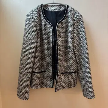 화이트 블랙 트위드 노카라 자켓