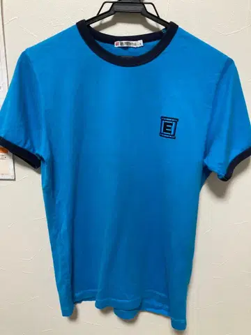 UNIQLO 유니클로 록맨 UT S 사이즈