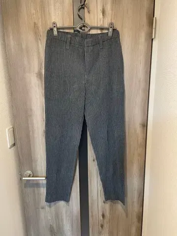 울 라이크 플리츠 팬츠 그레이 사이즈 3 벨트 루프