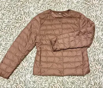 미사용 새상품 UNIQLO 모카 S 울트라 라이트 다운 자켓 유니클로