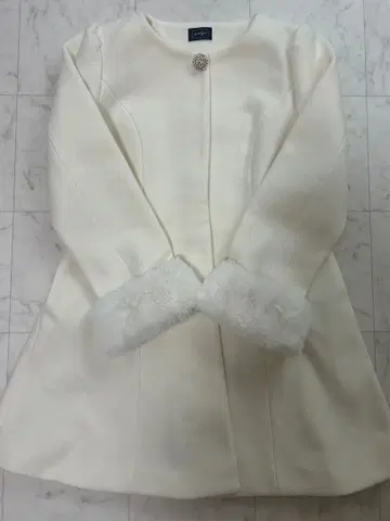 evelyn 비쥬 코트 2022 화이트 화이트 A라인 코트