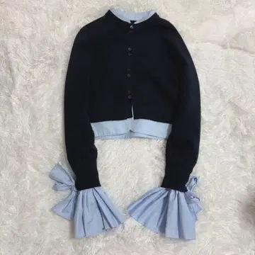 Bibiy. ANGELQUE KNIT 네이비 가디건