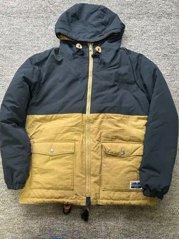 AntiBallistic 마운틴 후드티