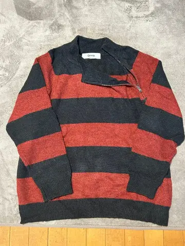 oriens 니트 보더 지퍼 어깨