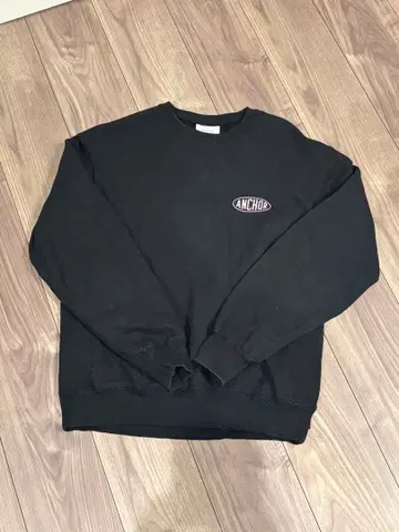 ANCHOR INC. 메르세데스 닻 잉크 맨투맨