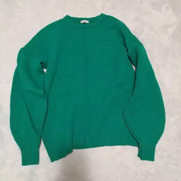 미터 너트 그린 니트