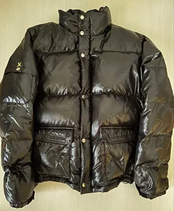 Hurley 다운 자켓 광택 블랙 x 레드 안감