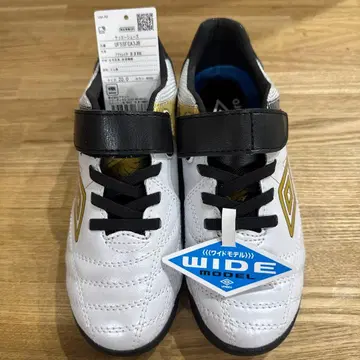 엄브로 축구화 UF5SFC3AJB 20.0cm