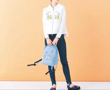 [ 체스티 ] 꽃무늬 자수 후드 부착 후드티 화이트