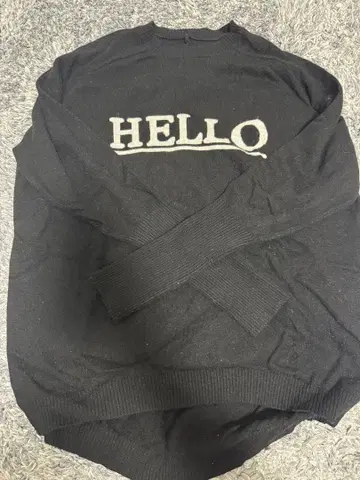 DARK 블랙 HELLO 자수 긴팔 니트