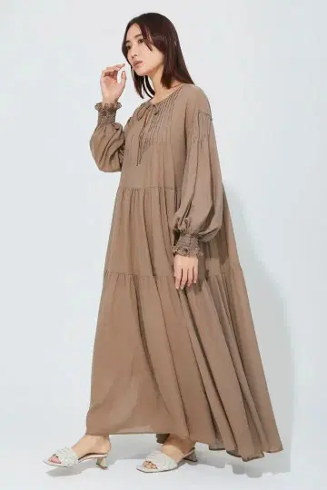 Wrinn pintuck one-piece moca