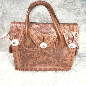 그레이스 콘티넨탈 카빙 백