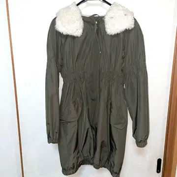 유니클로 발코니 앤드 벳 코트