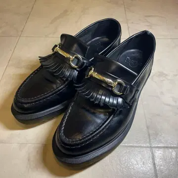 닥터마틴 ADRIAN SNAFFLE 로퍼 블랙