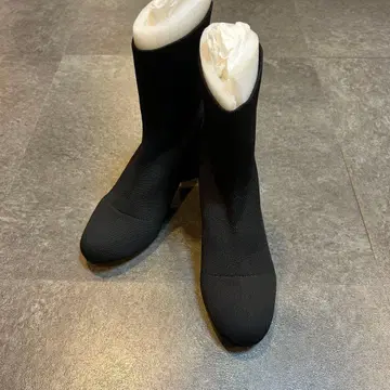 유나이티드 애로우즈 블랙 니트 부츠 36