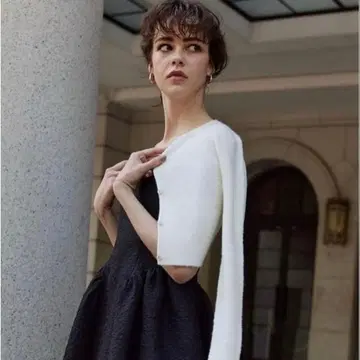 libjoie 숏 카라 가디건 화이트