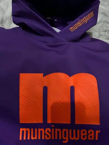 새상품 munsingwear 퍼플 후드 부착 후드티 L