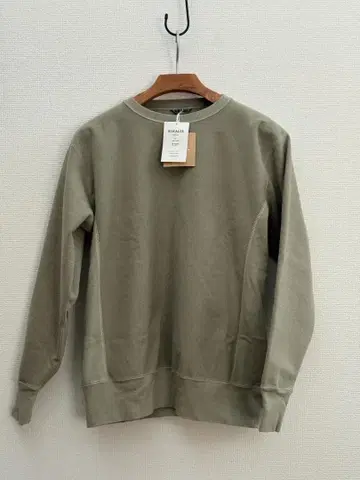 새상품 AURALEE SUPER MILLED SWEAT P/O 4