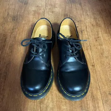Dr. Martens 11837 3홀 슈즈 블랙