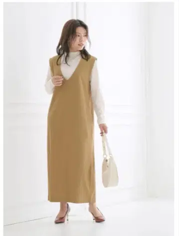 코히나 리브 티셔츠 V넥 원피스 세트 원사이즈 아이보리 x 카멜