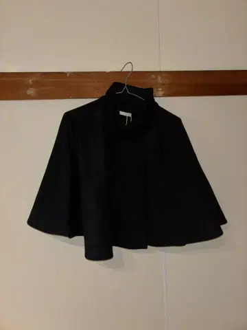 ZARA 블랙 스웨이드풍 케이프 M-L 사이즈