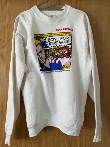 코믹 프린트 화이트 맨투맨 XL