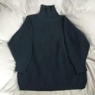 바토너 시그니처 터틀넥