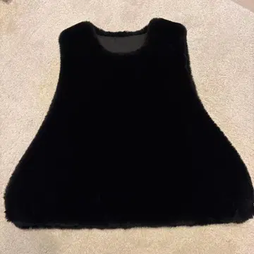 새상품급 인조 모피 슬리브리스 베스트 (안감 부착)