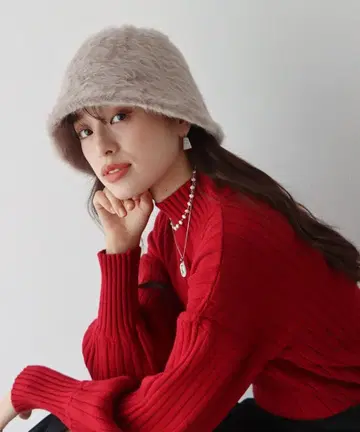 BLUE EAST 퍼 버킷햇 모카