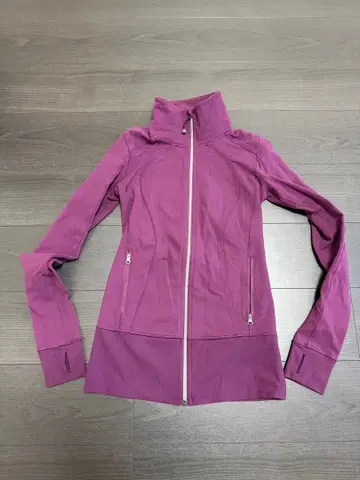 룰루레몬 상의 사이즈 4 요가 필라테스 러닝