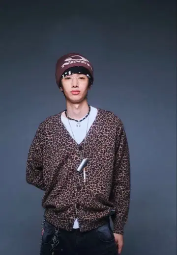 레오파드 무늬 가디건
