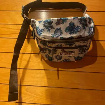 OUTDOOR PRODUCTS 쥬라기 월드 바디백