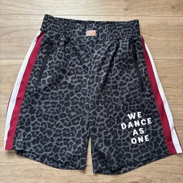 ZUMBA WEAR 레오파드 무늬 숏팬츠