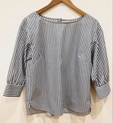 PLST 플라스테 트리코 스트라이프 퍼프 슬리브 풀오버